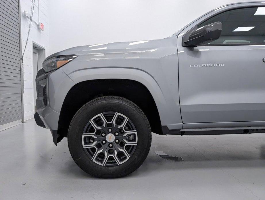 new 2024 Chevrolet Colorado car, priced at $38,000