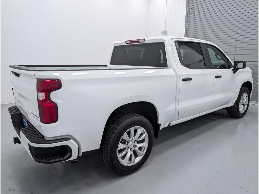 new 2025 Chevrolet Silverado 1500 car, priced at $42,000