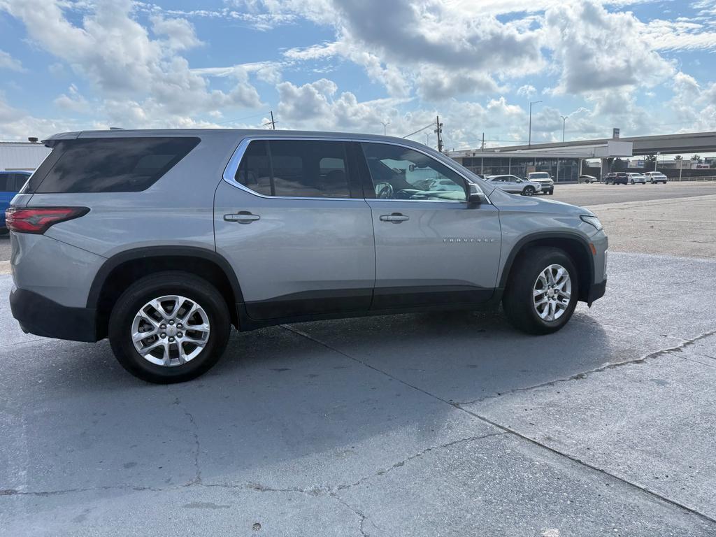 used 2023 Chevrolet Traverse car, priced at $27,000