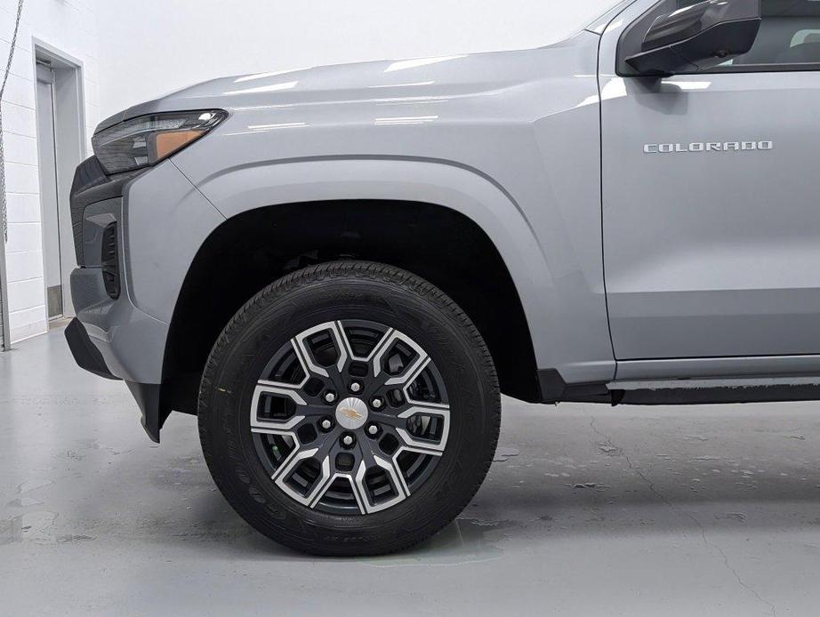 new 2024 Chevrolet Colorado car, priced at $38,000