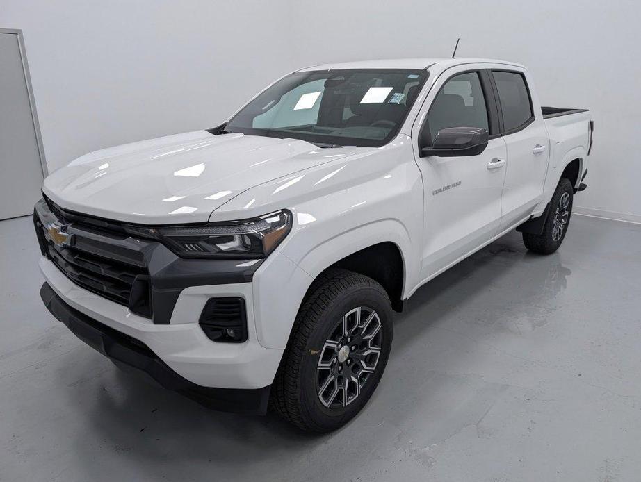 new 2024 Chevrolet Colorado car, priced at $37,000