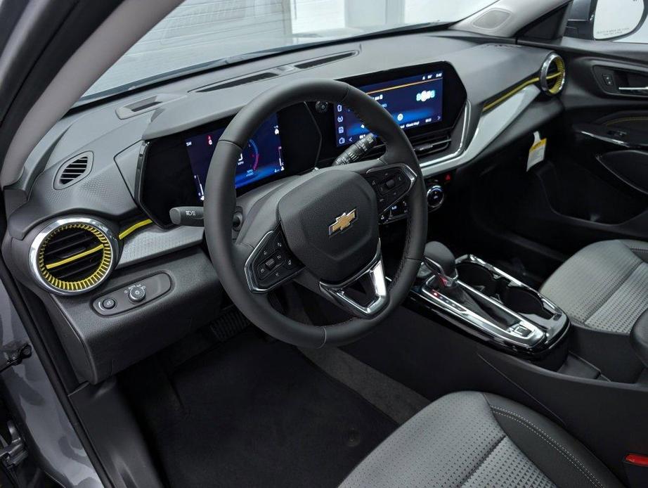 new 2025 Chevrolet Trax car, priced at $25,250