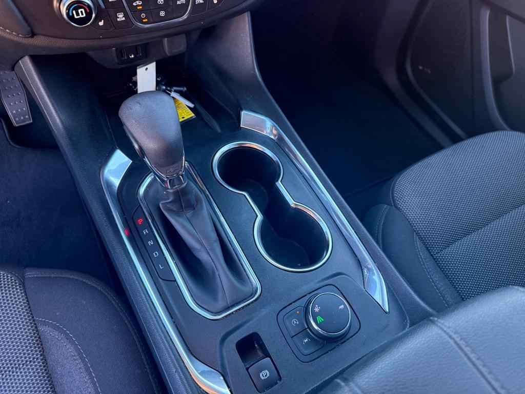 used 2023 Chevrolet Traverse car, priced at $26,795