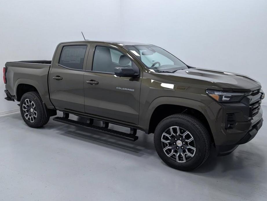 new 2024 Chevrolet Colorado car, priced at $40,270