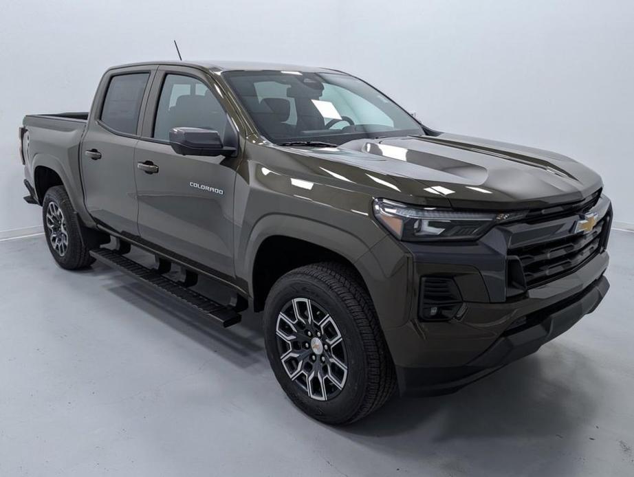 new 2024 Chevrolet Colorado car, priced at $40,270