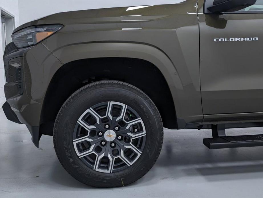 new 2024 Chevrolet Colorado car, priced at $40,270