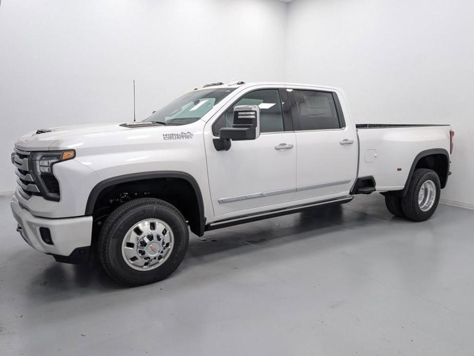 new 2025 Chevrolet Silverado 3500 car, priced at $93,075