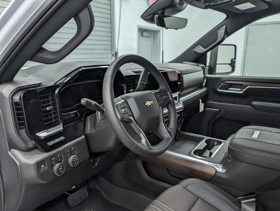 new 2025 Chevrolet Silverado 3500 car, priced at $93,075