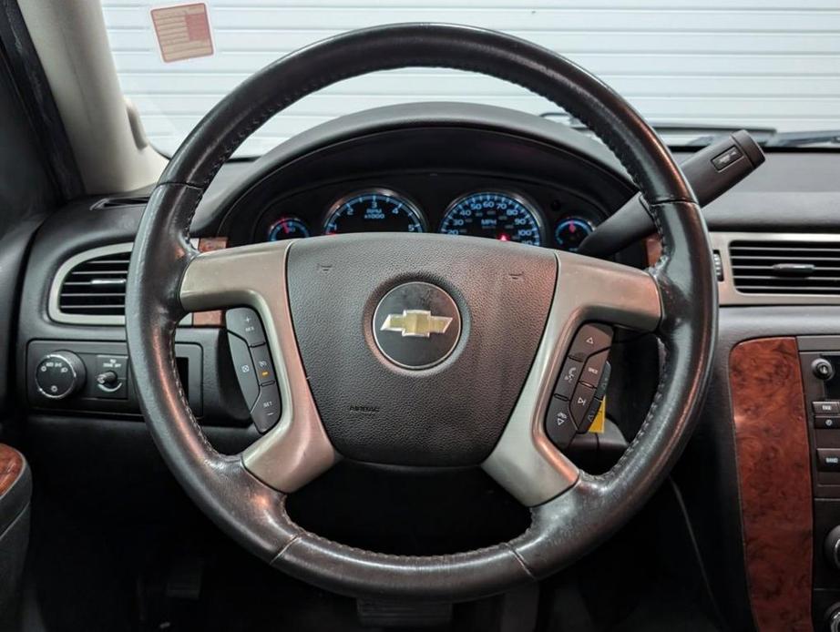 used 2014 Chevrolet Suburban car, priced at $9,995