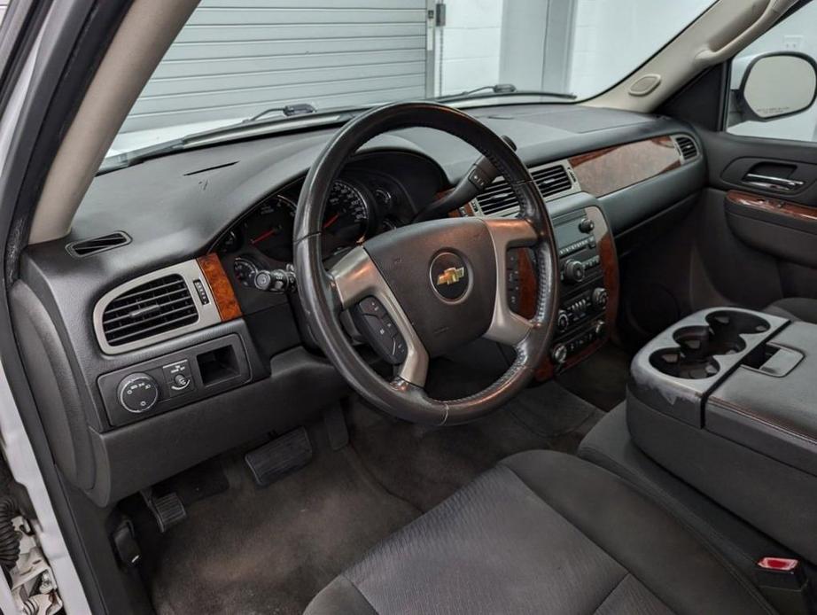 used 2014 Chevrolet Suburban car, priced at $9,995