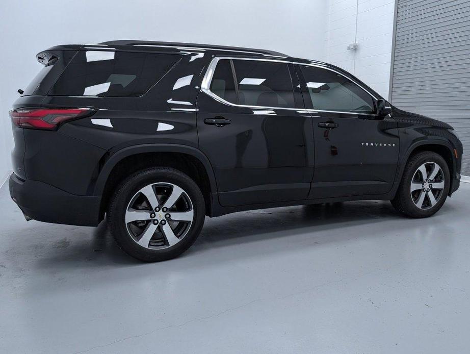 used 2022 Chevrolet Traverse car, priced at $29,400