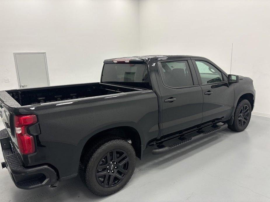 new 2024 Chevrolet Silverado 1500 car, priced at $39,000