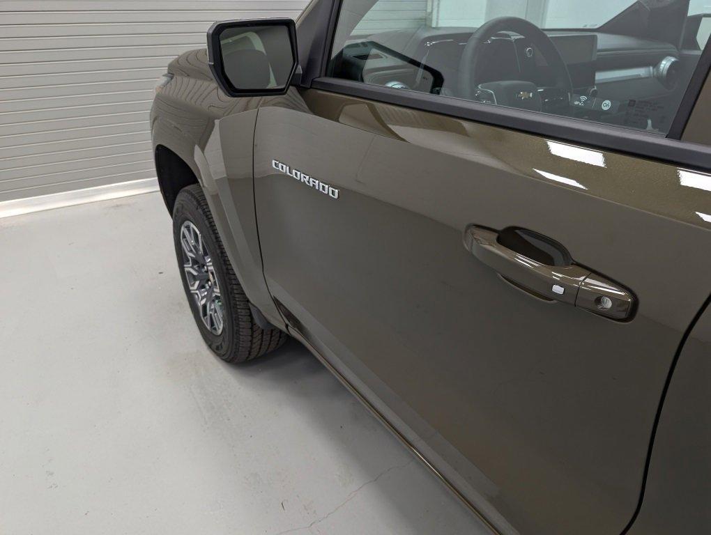 new 2024 Chevrolet Colorado car, priced at $39,000