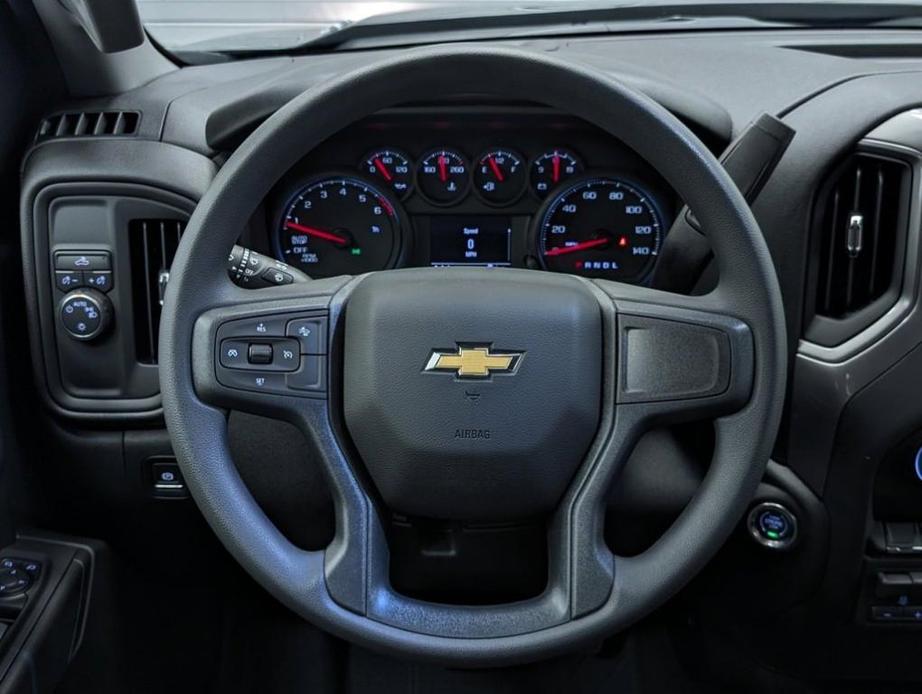 new 2025 Chevrolet Silverado 1500 car, priced at $43,000