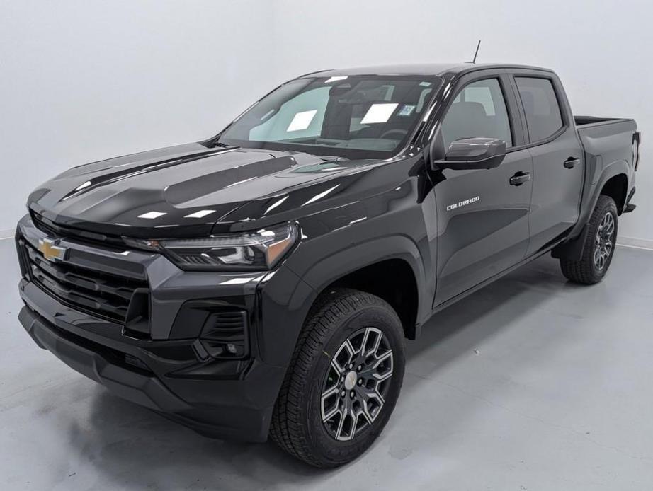 new 2024 Chevrolet Colorado car, priced at $40,220