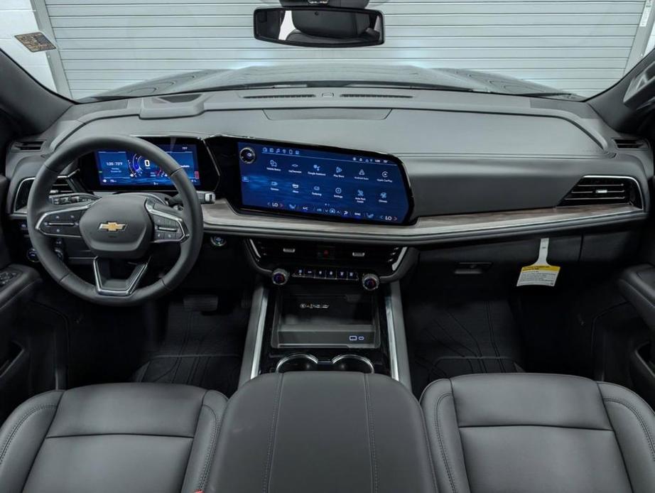 new 2025 Chevrolet Suburban car, priced at $71,985