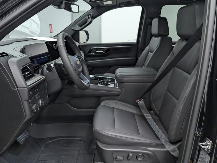 new 2025 Chevrolet Suburban car, priced at $71,985