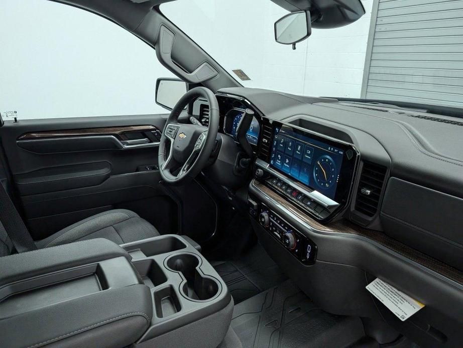 new 2024 Chevrolet Silverado 1500 car, priced at $45,810