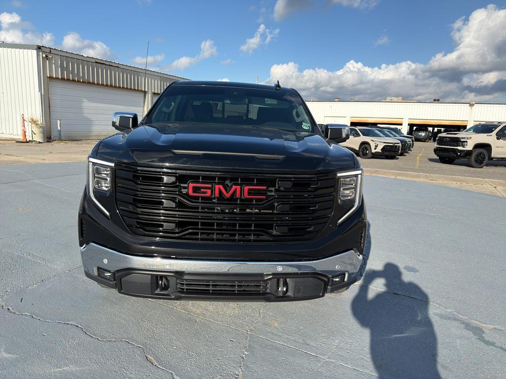 used 2023 GMC Sierra 1500 car, priced at $47,995
