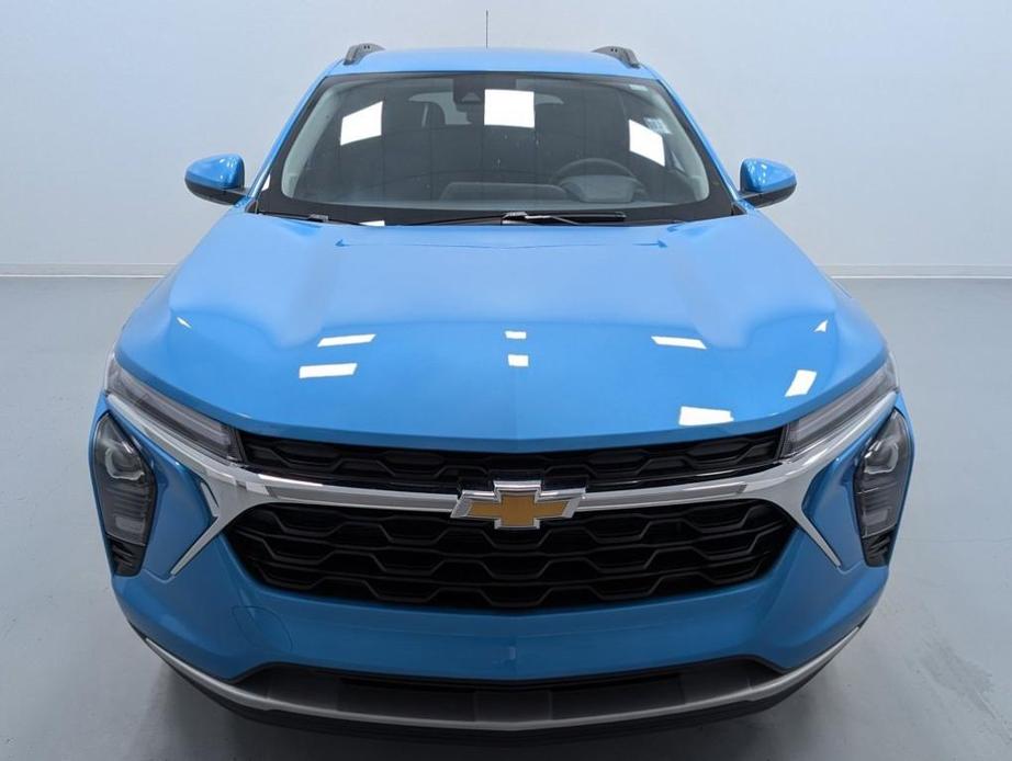 new 2025 Chevrolet Trax car, priced at $24,905