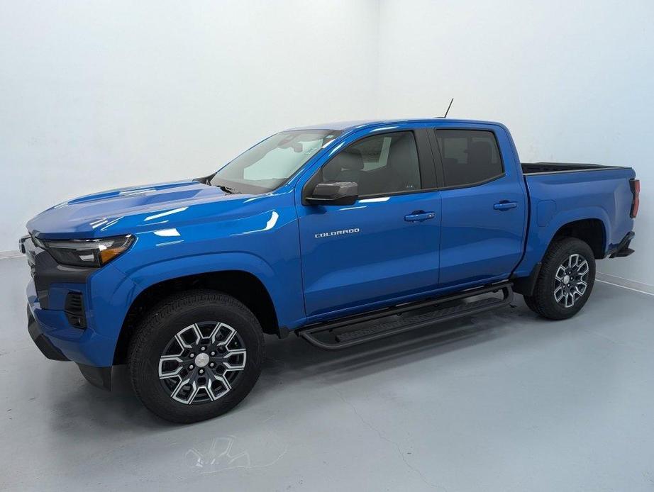 new 2024 Chevrolet Colorado car, priced at $37,500