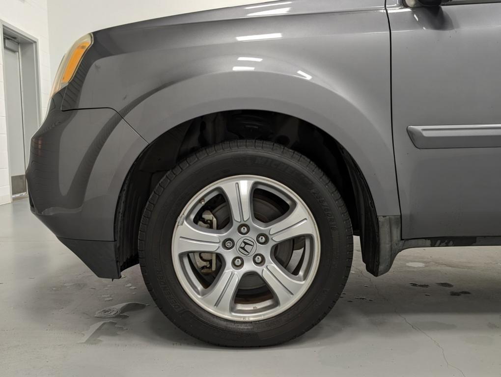 used 2014 Honda Pilot car, priced at $9,990