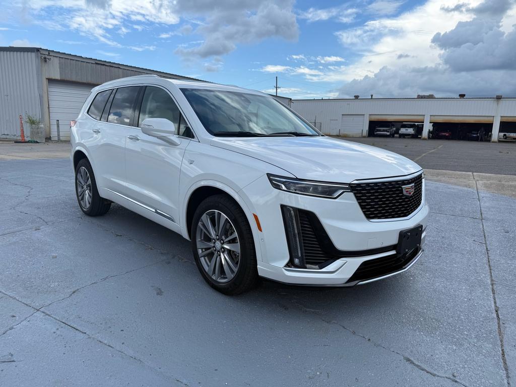 used 2024 Cadillac XT6 car, priced at $52,990