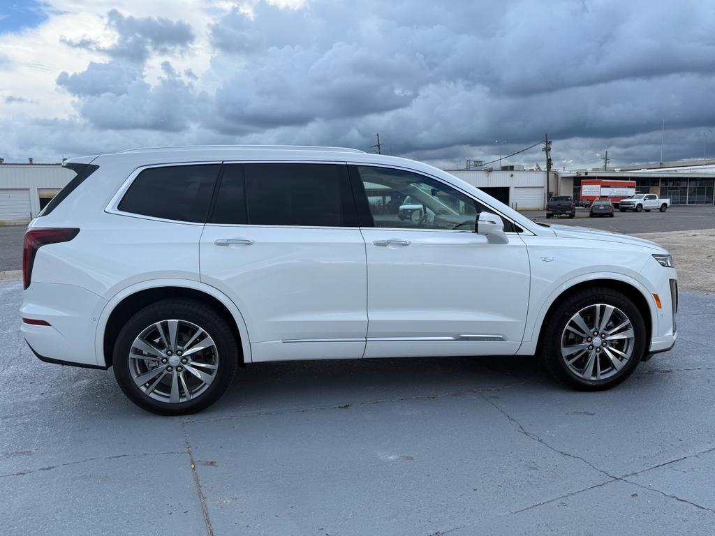 used 2024 Cadillac XT6 car, priced at $52,990