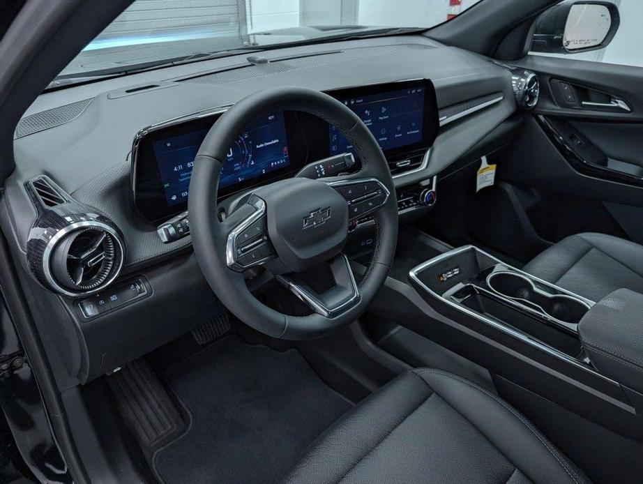 new 2025 Chevrolet Equinox car, priced at $31,250