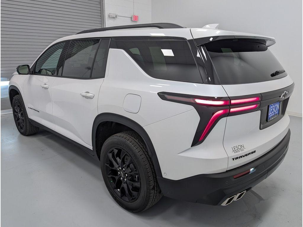 new 2024 Chevrolet Traverse car, priced at $46,880