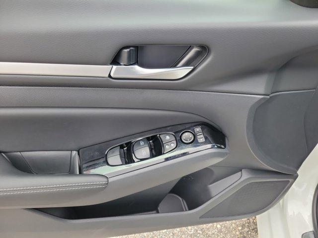 new 2025 Nissan Altima car, priced at $33,682