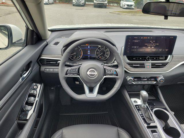 new 2025 Nissan Altima car, priced at $33,682