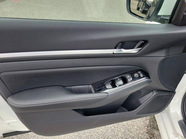 new 2025 Nissan Altima car, priced at $33,682