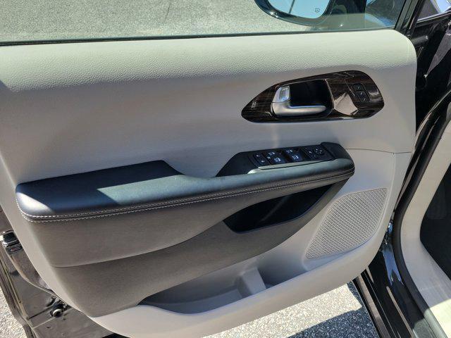 used 2023 Chrysler Pacifica car, priced at $26,578