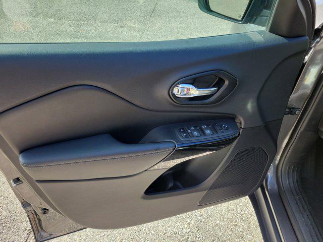 used 2023 Jeep Cherokee car, priced at $22,788