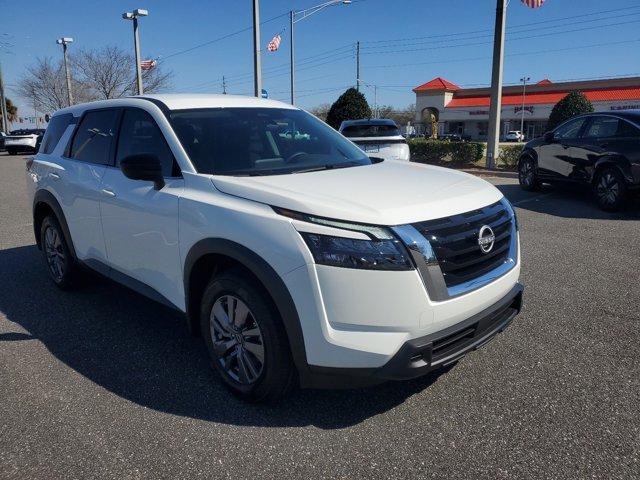 new 2024 Nissan Pathfinder car, priced at $38,010