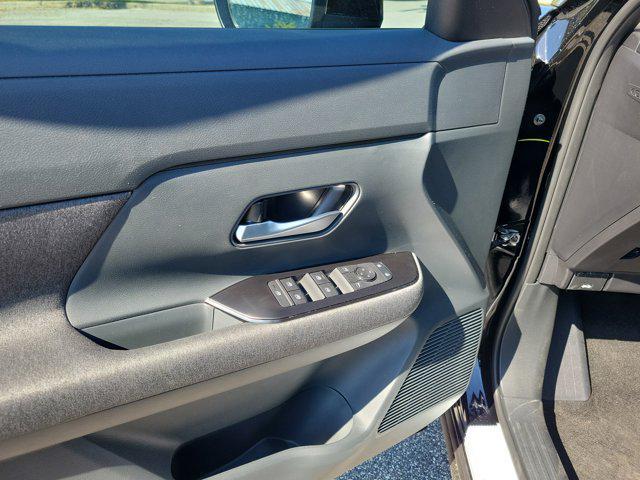 new 2026 Nissan Kicks car, priced at $25,669
