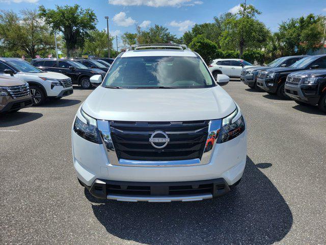 new 2025 Nissan Pathfinder car, priced at $48,985