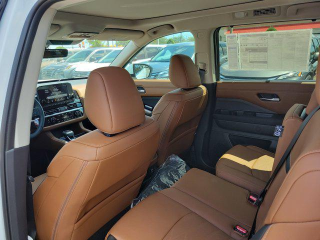 new 2025 Nissan Pathfinder car, priced at $48,985