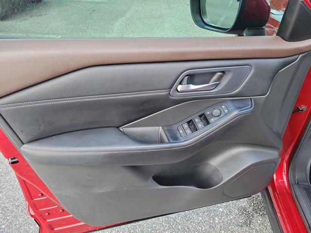 used 2023 Nissan Rogue car, priced at $21,290