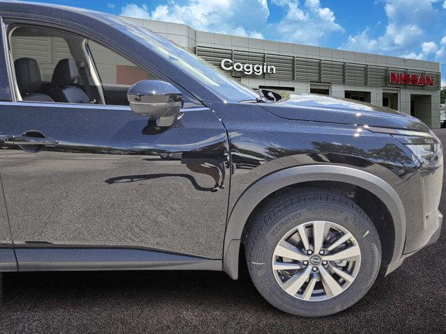 new 2025 Nissan Pathfinder car, priced at $39,769