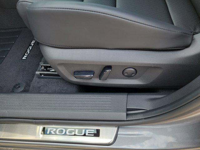 new 2025 Nissan Rogue car, priced at $31,334