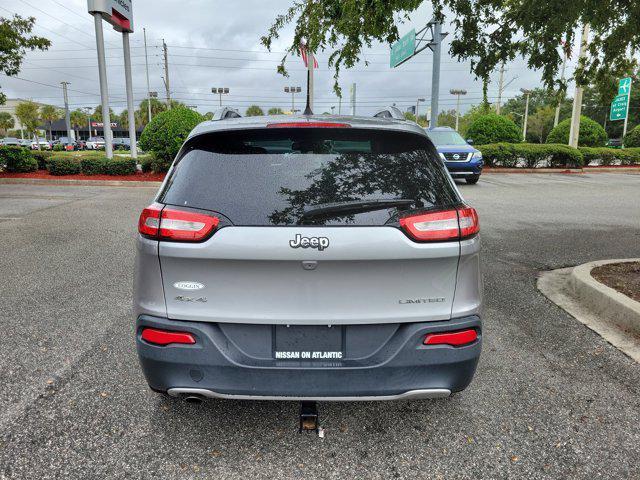 used 2016 Jeep Cherokee car