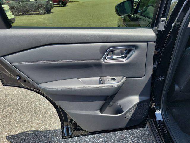 new 2025 Nissan Rogue car, priced at $40,368