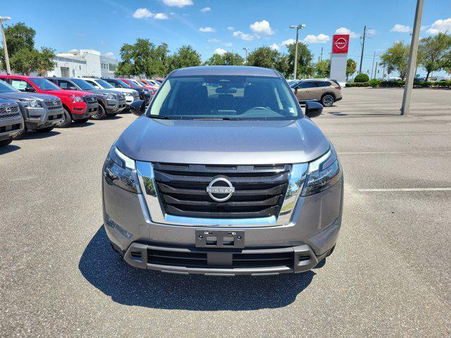 new 2025 Nissan Pathfinder car, priced at $35,021