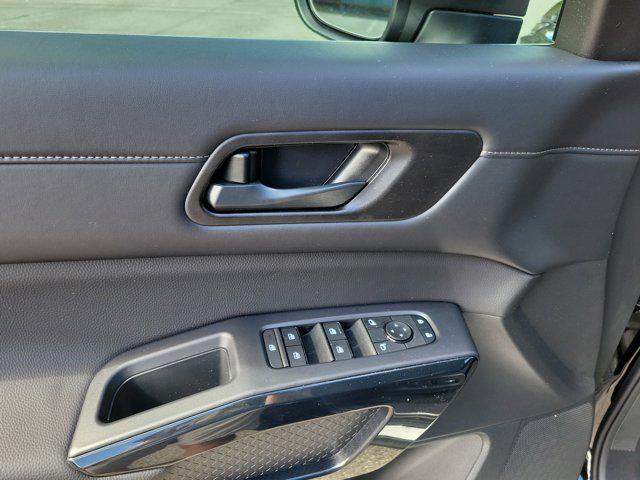 new 2025 Nissan Pathfinder car, priced at $37,645