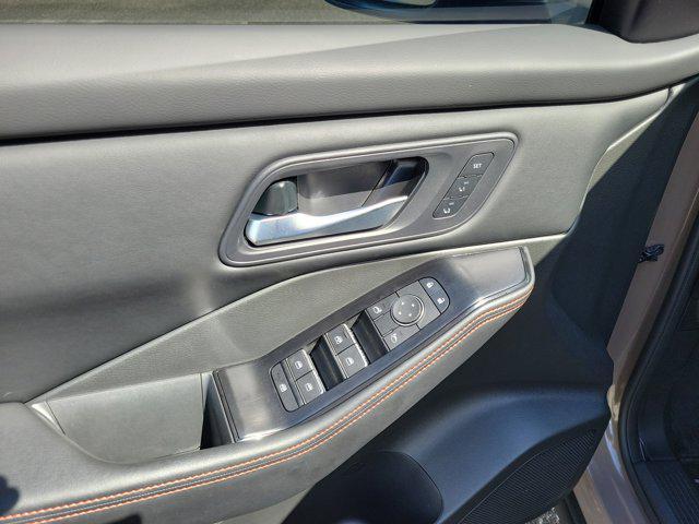 used 2025 Nissan Rogue car
