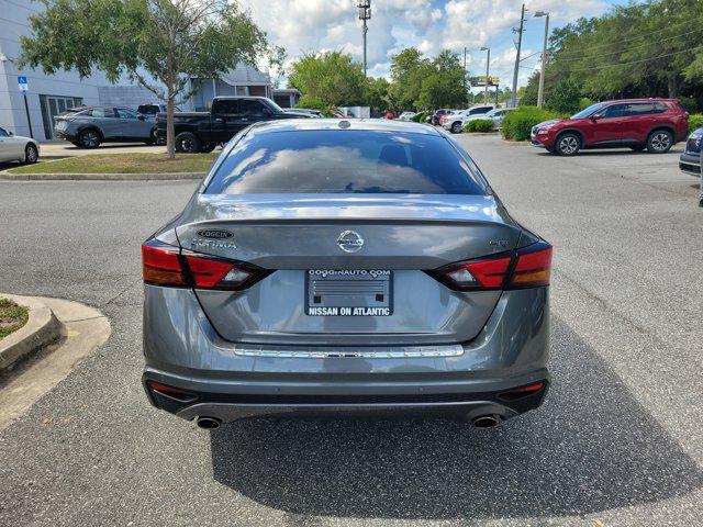used 2022 Nissan Altima car, priced at $23,354