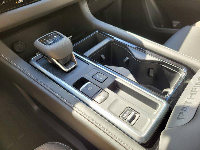 new 2025 Nissan Pathfinder car, priced at $40,142