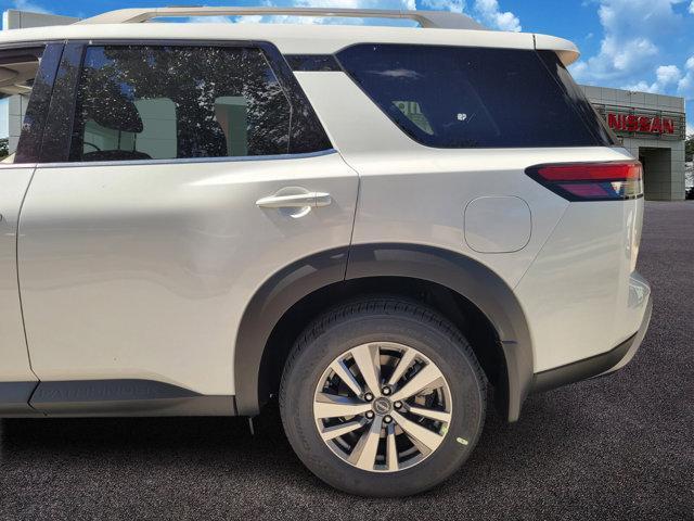 new 2025 Nissan Pathfinder car, priced at $40,142